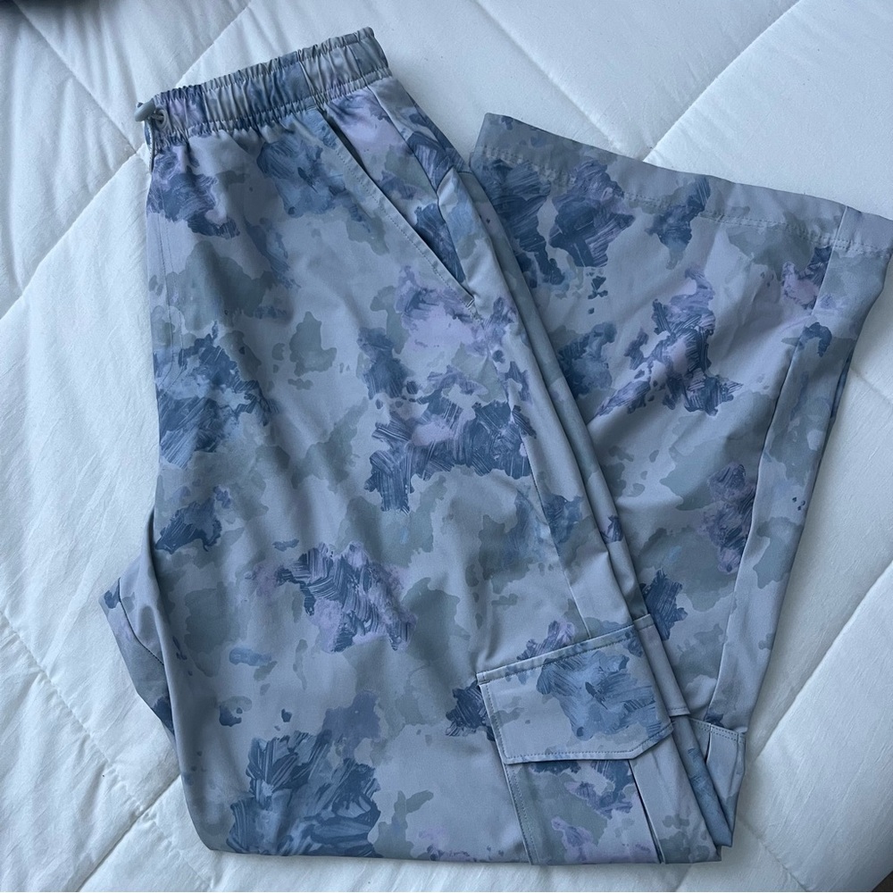 Gilly Hicks Wide Leg Cargo Pant
